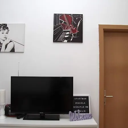 Graciela Apartment