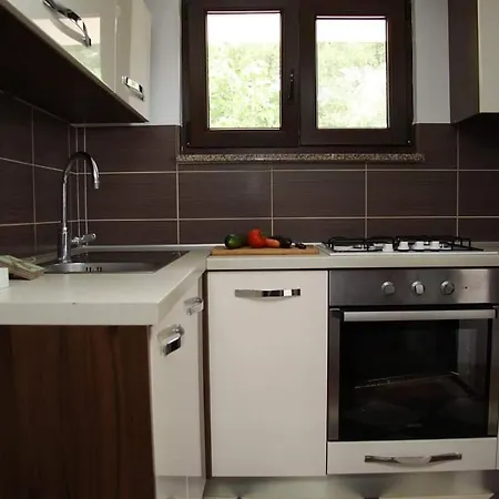 Graciela Apartment *