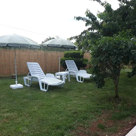Graciela Apartment